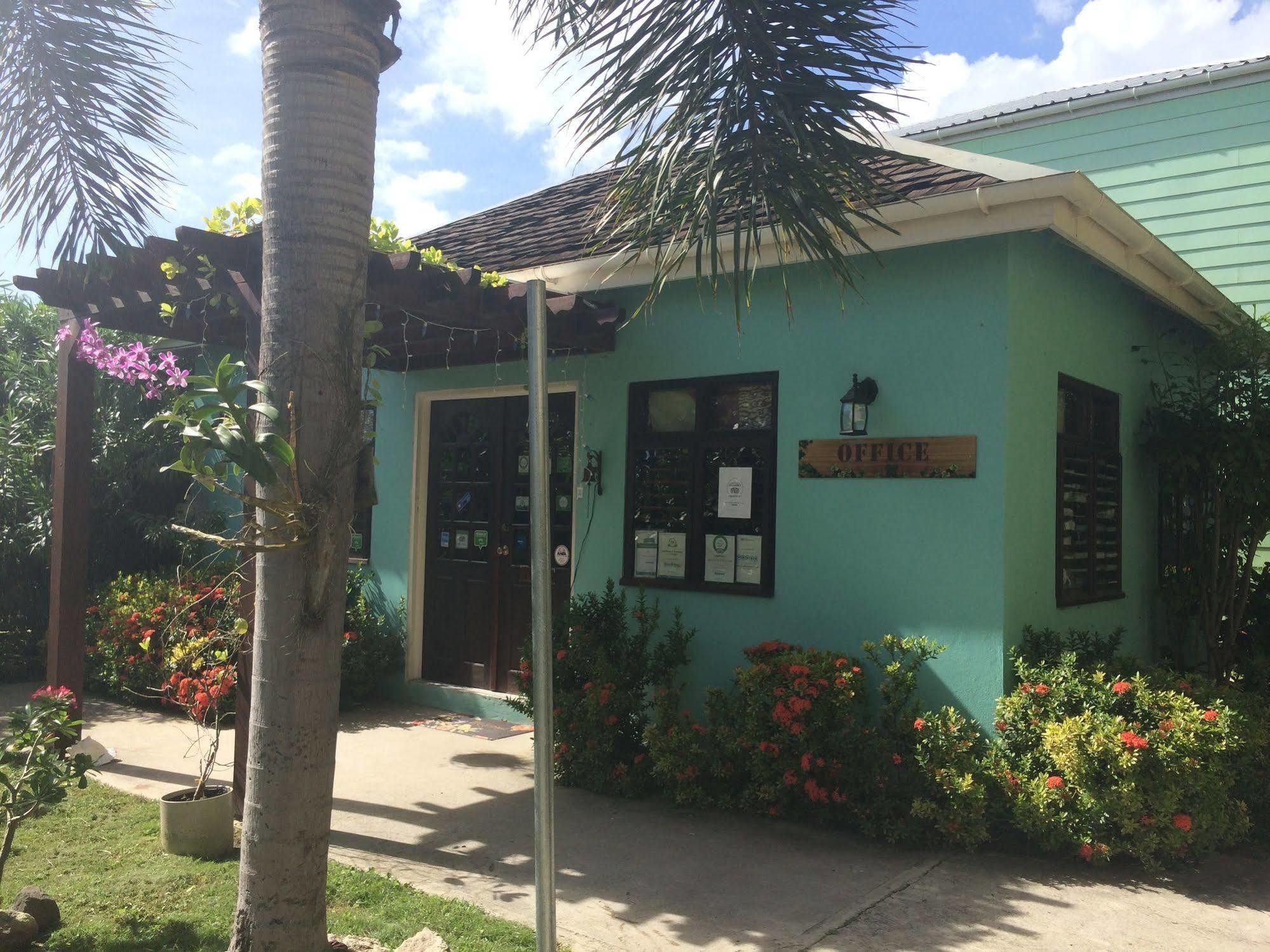 Buccaneer Beach Club Dickenson Bay Exterior photo